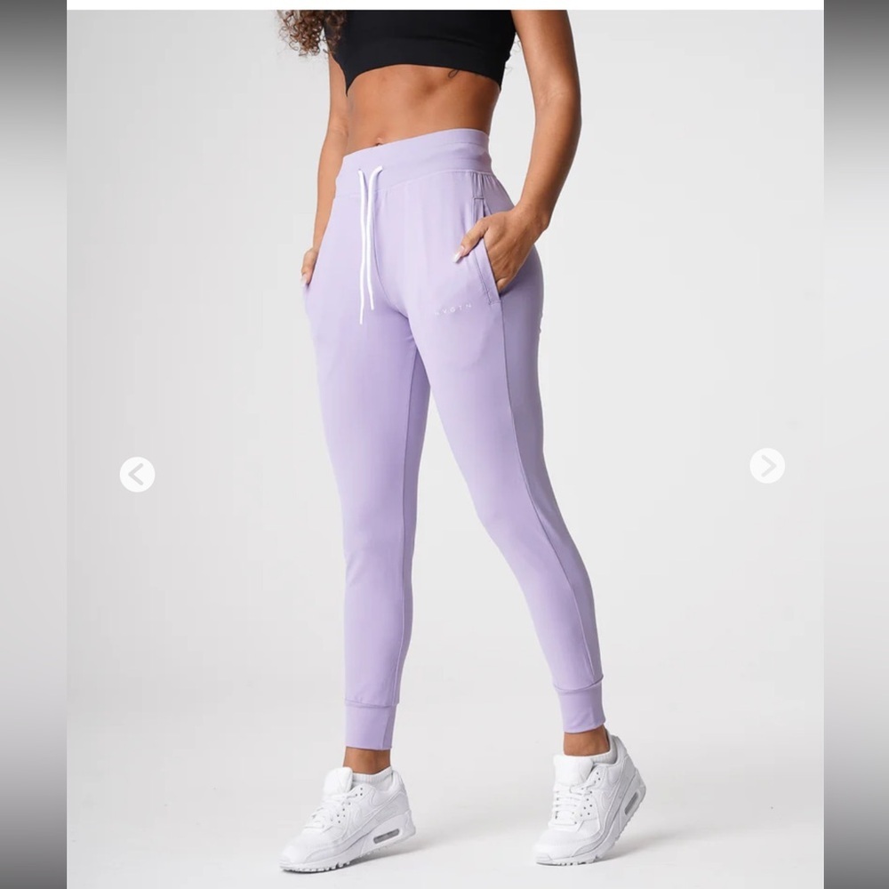 NVGTN lilac joggers NWT